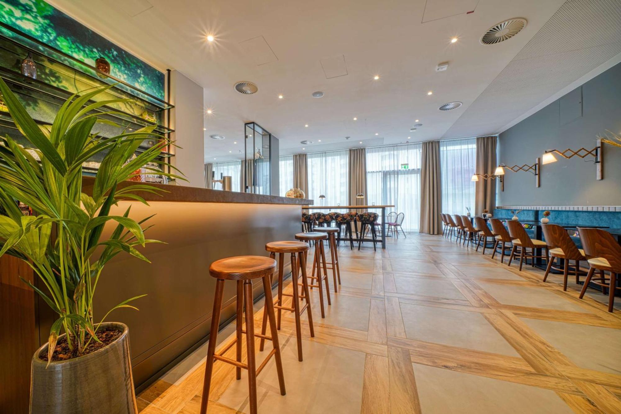 Vienna House Easy By Wyndham Freiburg City Ngoại thất bức ảnh